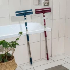 Окномойка с насадкой из микрофибры, фиксатор, стальная телескопическая ручка, 126 см, цвет бордо
