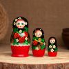 Матрёшка «Земляничка», 3 куклы, 10 см, чёрный платок, деревянная сувенирная игрушка