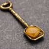 Сувенир-оберег «Лопата» для кошелька, латунь с янтарём, ручная работа, изображение 4