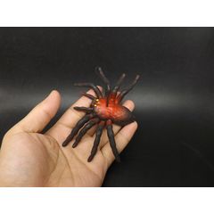 Паук искусственный для розыгрыша