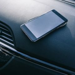 Противоскользящий коврик на панель автомобиля, белый