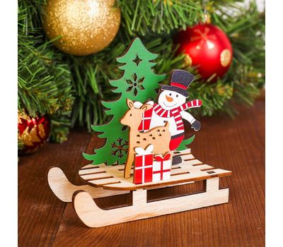 Декор «Снеговик с оленем на санях»: Волшебство для вашего новогоднего интерьера, изображение 2 Декор «Снеговик с оленем на санях»: Волшебство для вашего новогоднего интерьера, изображение 2