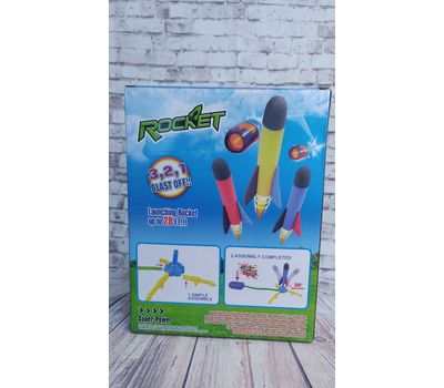 Игрушечная помповая ракета: активные игры на свежем воздухе, изображение 2