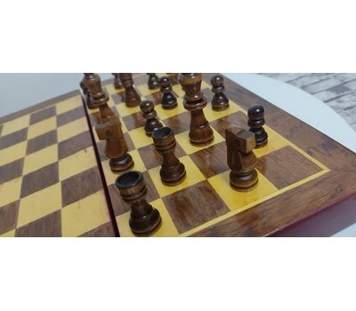Деревянные шахматы: классическая настольная игра для развития логики, изображение 3 Деревянные шахматы: классическая настольная игра для развития логики, изображение 3