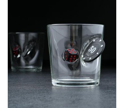 Стакан «Непробиваемый» с фишкой и кубиком: стильный аксессуар для настоящих ценителей виски, изображение 2