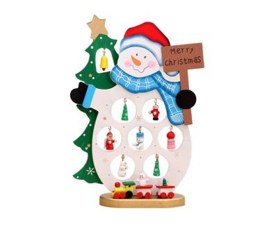 Деревянный снеговик с елкой и игрушками: создайте волшебное новогоднее настроение!, изображение 3