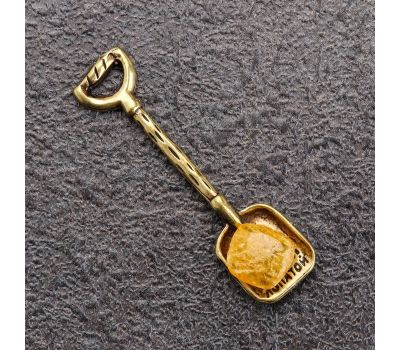 Сувенир-оберег «Лопата» для кошелька, латунь с янтарём, ручная работа, изображение 5