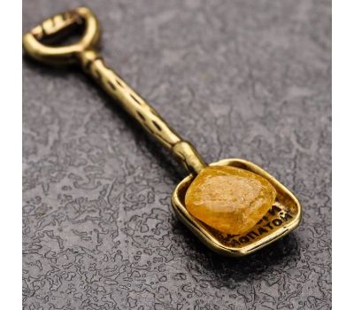 Сувенир-оберег «Лопата» для кошелька, латунь с янтарём, ручная работа, изображение 4
