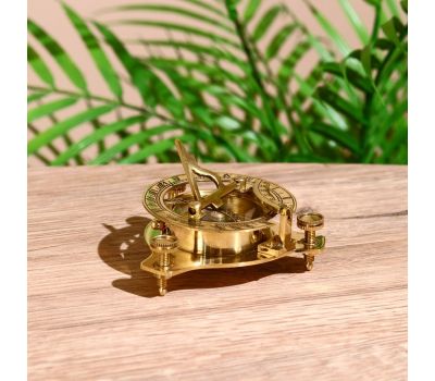 Латунный магнитный компас с солнечными часами — 8 см., изображение 4 Латунный магнитный компас с солнечными часами — 8 см., изображение 4