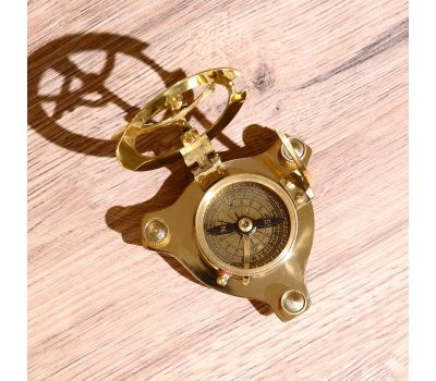 Латунный магнитный компас с солнечными часами — 8 см., изображение 2 Латунный магнитный компас с солнечными часами — 8 см., изображение 2
