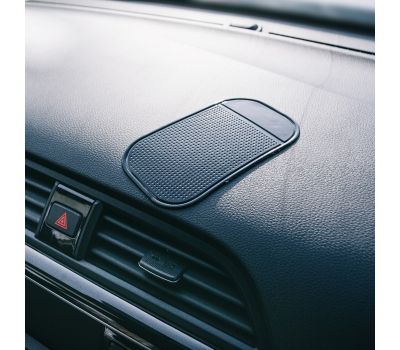 Противоскользящий коврик на панель автомобиля – идеальный аксессуар для вашего авто, изображение 2