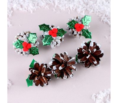 Новогодний декор «Шишка-ягодка» — набор деревянных украшений (6 шт.), изображение 2