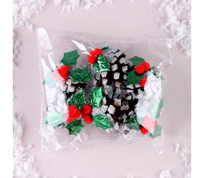 Новогодний декор «Шишка-ягодка» — набор деревянных украшений (6 шт.), изображение 3