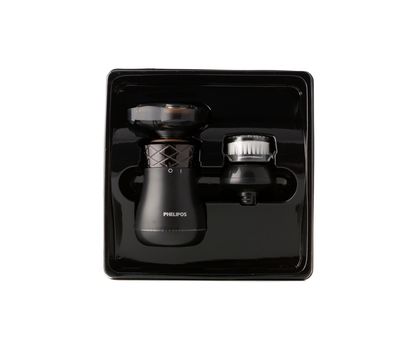 Электрическая бритва S8860 с массажной щеткой: комфорт и уход в одном устройстве, изображение 2