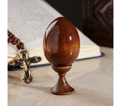 Сувенирное яйцо «Рождество Христово» на деревянной подставке: символ праздника и теплых воспоминаний, изображение 2